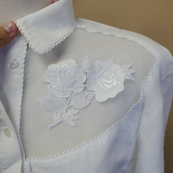 New Blouse - Picture 4 of 5